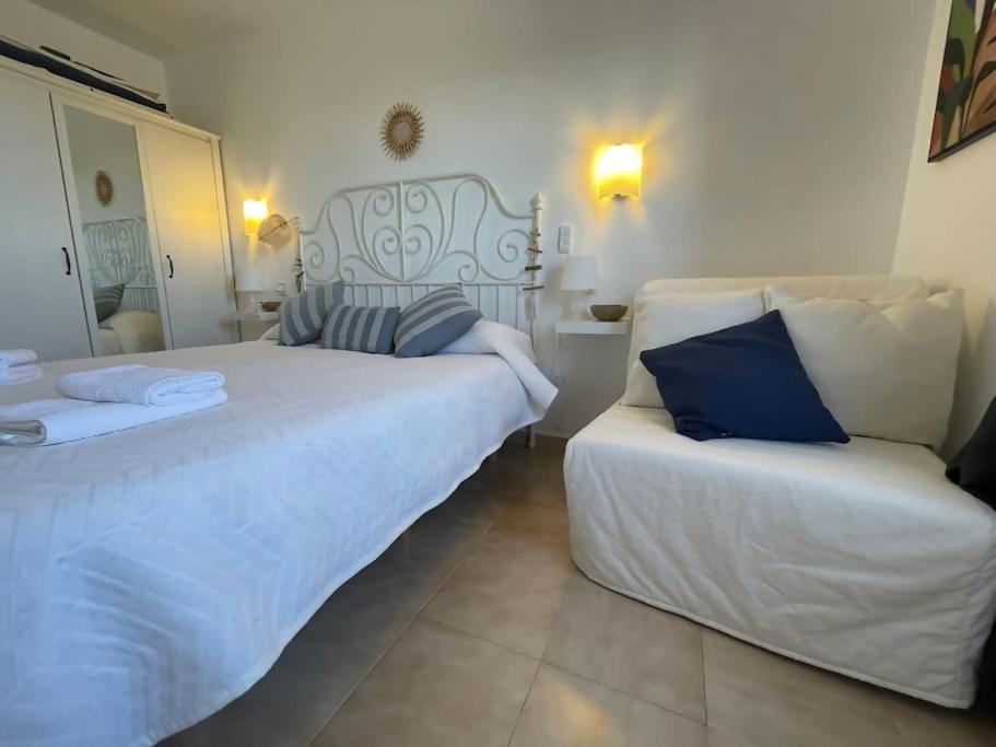 Algaiarens Apto Con Piscina Y Junto A La Playa Cala'N Blanes  Luaran gambar