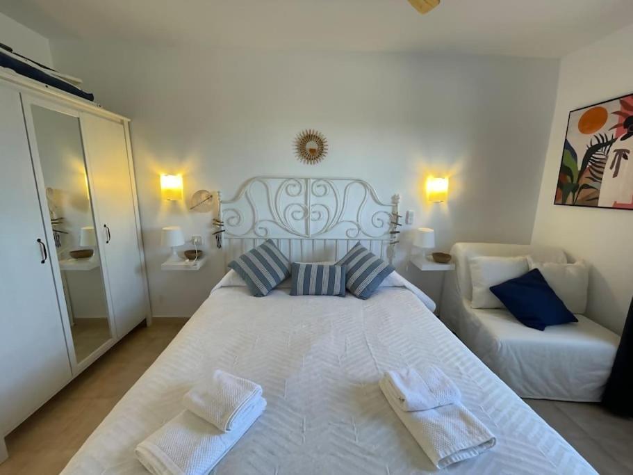 Algaiarens Apto Con Piscina Y Junto A La Playa Cala'N Blanes  Luaran gambar